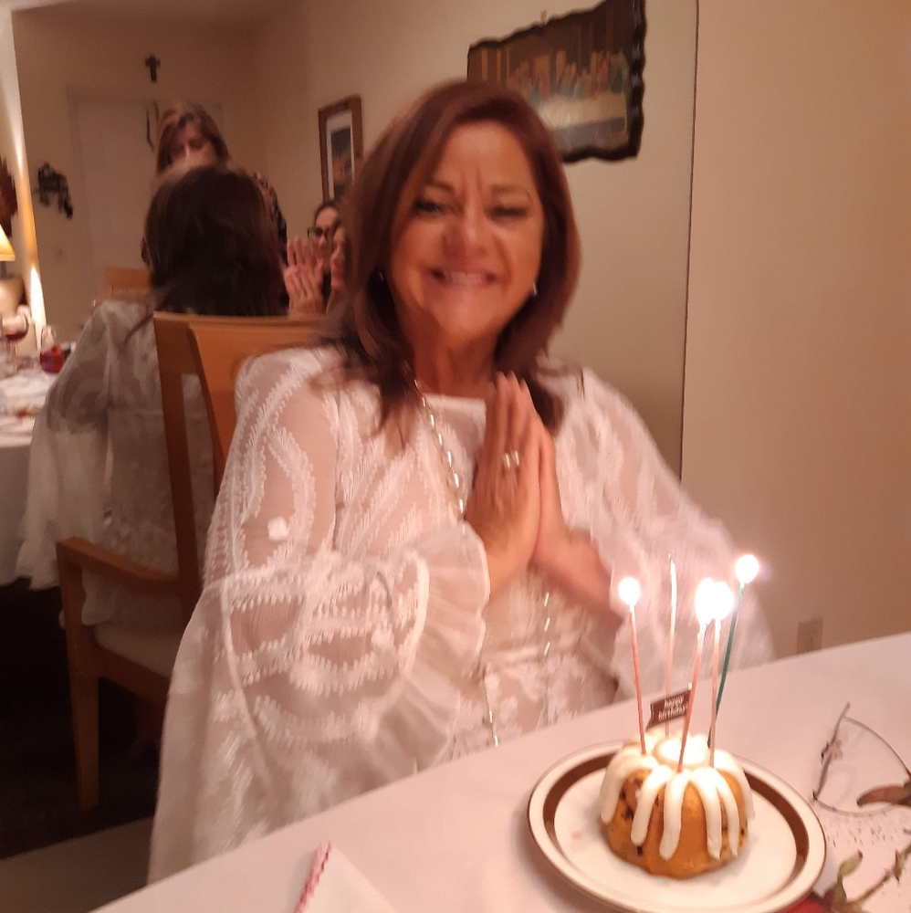 Meet your Posher, Vivian